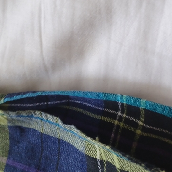 Woman's plaid button down blouse. EUC - Picture 6 of 8